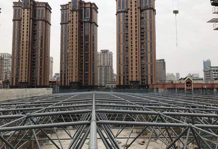 琼海螺栓球网架结构